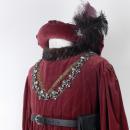 Tenue de dignitaire royal, vendue en 48 h