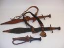 Lot de 2 kaskaras, épées du soudan, et un poignard