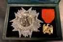 Coffret Légion d'Honneur et débris de la Grande Armée