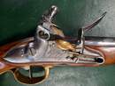 Pistolet de Garde du corps du roi, 2 ème modèle, rare COPIE Pedersoli pour le tir à la poudre noire. Vendu en 4 heures
