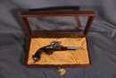 Pistolet de mamelouk commemoratif, AVEC COFFRET. Par Pedersoli, série limitée F06/200, pour tir à la poudre noire.