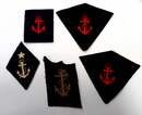 Lot de 5 insignes de col et de bras pour l'INFANTERIE COLONIALE et l'ADMINISTRATION COLONIALE.