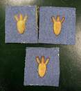 Insigne CRAPOUILLOT pour sous-officier. Crapouillot or/ drap bleu horizon. Prix à l'unité