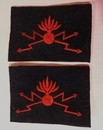 Canonnier observateur d'artillerie troupe. Grande guerre. Petite grenade rouge sur foudre