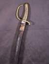 Sabre briquet, PRADIER, fourbisseur à Paris de 1816 à 1835. Fourreau d'époque 