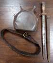 Reliques Grande Guerre France: baionette pour fusil Berthier + gourde+ ceinturon tressé.