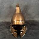 Casque hoplite athénien dit Phrygien. Un seul exemplaire d'occasion, mais bon état à vendre.
