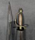 Lot spécial bricoleur: épée Louis XV et lame de sabre gravée