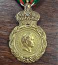 Médaille de Sainte-Hélène dorée - Pièce originale avec ruban ancien