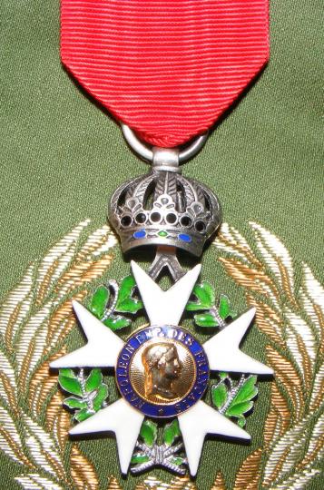 Médaille de Chevalier de la légion d'Honneur 3e type avec ruban 1er Empire  