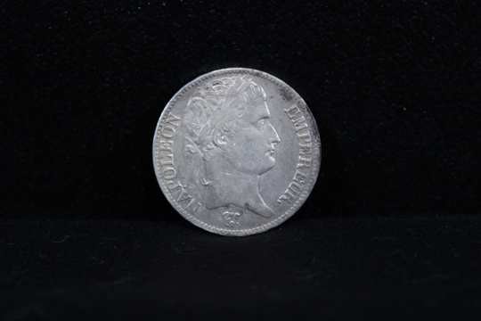 Lot 3 : Écu d'argent Napoléon Ier tête laurée - 5 francs - Lille (W) 1811 - Empire français + 5 cts BB