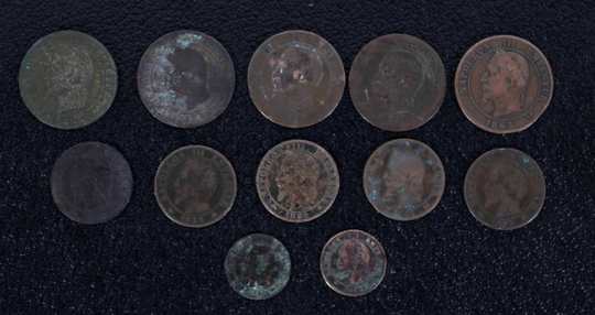 Opération pièces rouges Napoléon III, 12 pièces de 2 à 10 centimes