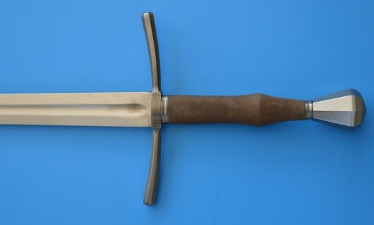 Épée Bâtarde -Fin XVème- Pommeau en poire et à facettes