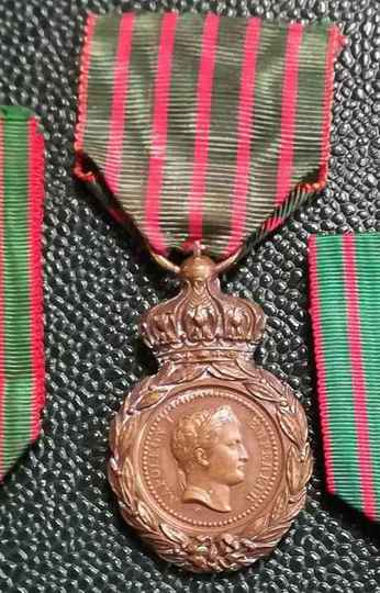 Médaille de Sainte-Hélène - Pièce originale avec  ruban d'origine