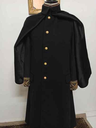 Manteau d'attaché d'ambassade ou d'ambassadeur. Vers 1900. A vendre sans l'habit brodé