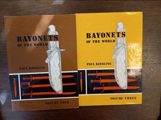 Bayonets of the world. Paul Kiesling. Volume 3 and 4