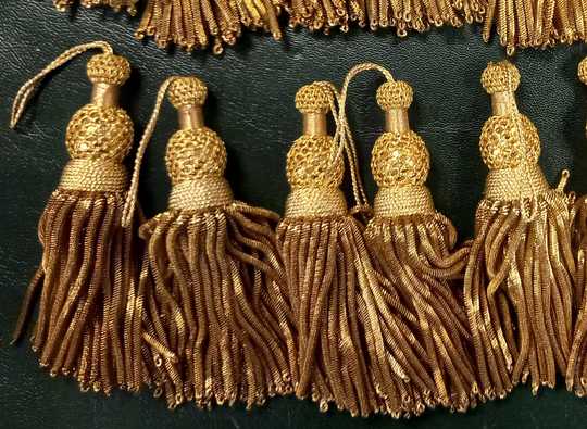 Pompons dorés 2 boules 12 cm - Fabrication ancienne - Stock très limité - L'unité