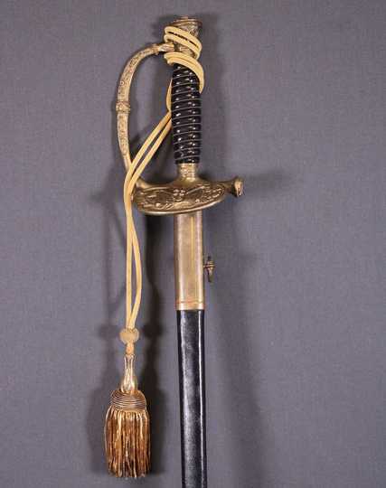 Épée d'officier de marine avec dragonne 