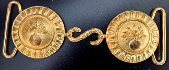 Boucle de ceinturon d'officier d'infanterie de grande tenue modèle 31. 3 pièces - Fabrication des Éts David 