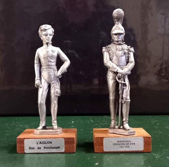 Étains du prince. Figurines de dignitaires divers . Série 2 - Vendues à l'unité. ANCIEN PRIX: 18 €