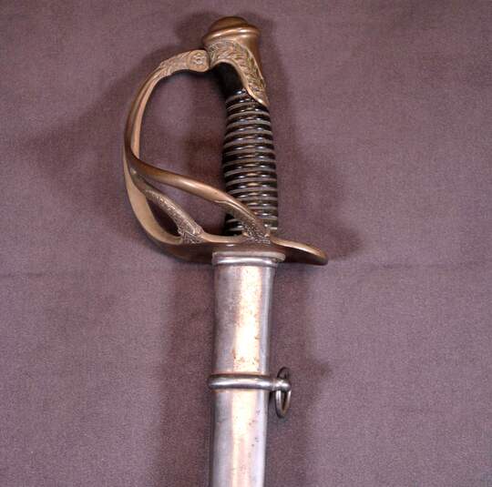 Sabre type 1822 d'officier de cavalerie modifié 1883, modèle dit du commerce.