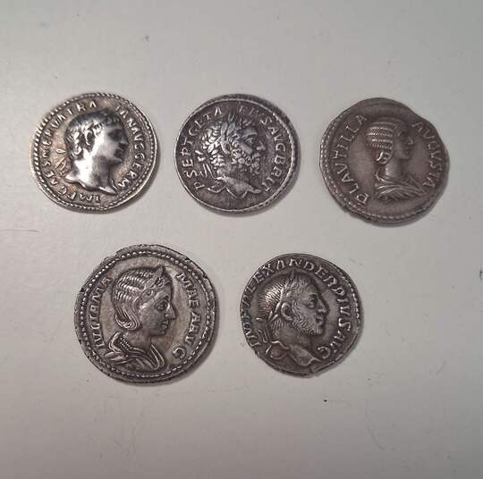Lot de 5 belles fausses pièces de l'antiquité.
