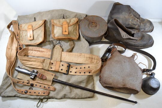Fantassin du 66 ème de ligne, septembre 1915. Équipement portatif d'époque. Uniformes vendus séparément