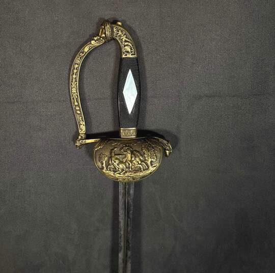 Épée au motif de combat de cavaliers. Combat Guindey/Louis de Prusse à Saafeld?