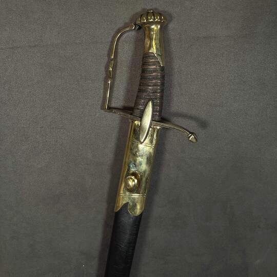 Sabre d'officier d'infanterie Empire, fusée cuir filigranée, fourreau neuf