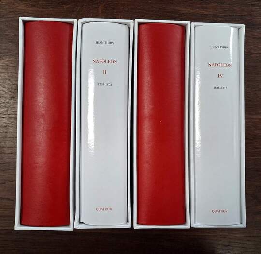 Napoléon de Jean Thiry. Éditions Quatuor : TOMES I et III RELIÉS CUIR, TOMES II ET IV  couverture imprimée, tous sous coffrets cartonnés. 