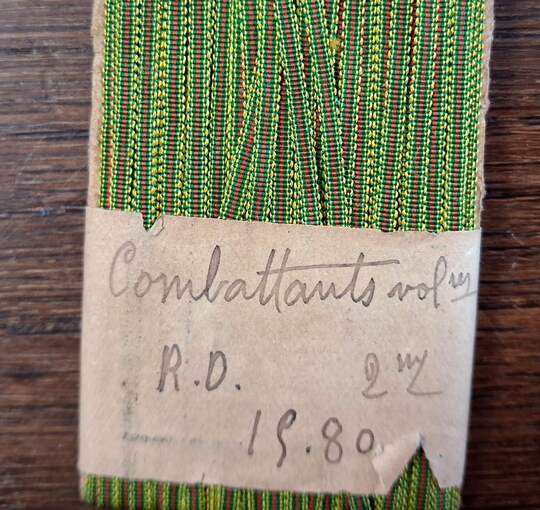 Ruban de rappel, largeur 3 mm pour médaille des combattants volontaires . Prix pour 15,80 m 