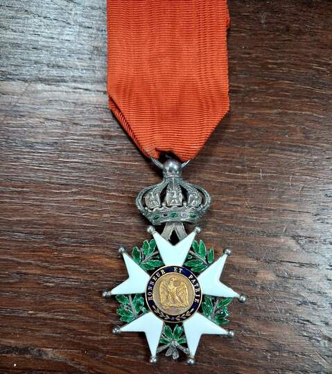 Ordre de la Légion d'Honneur, étoile de chevalier second Empire avec son ruban ancien